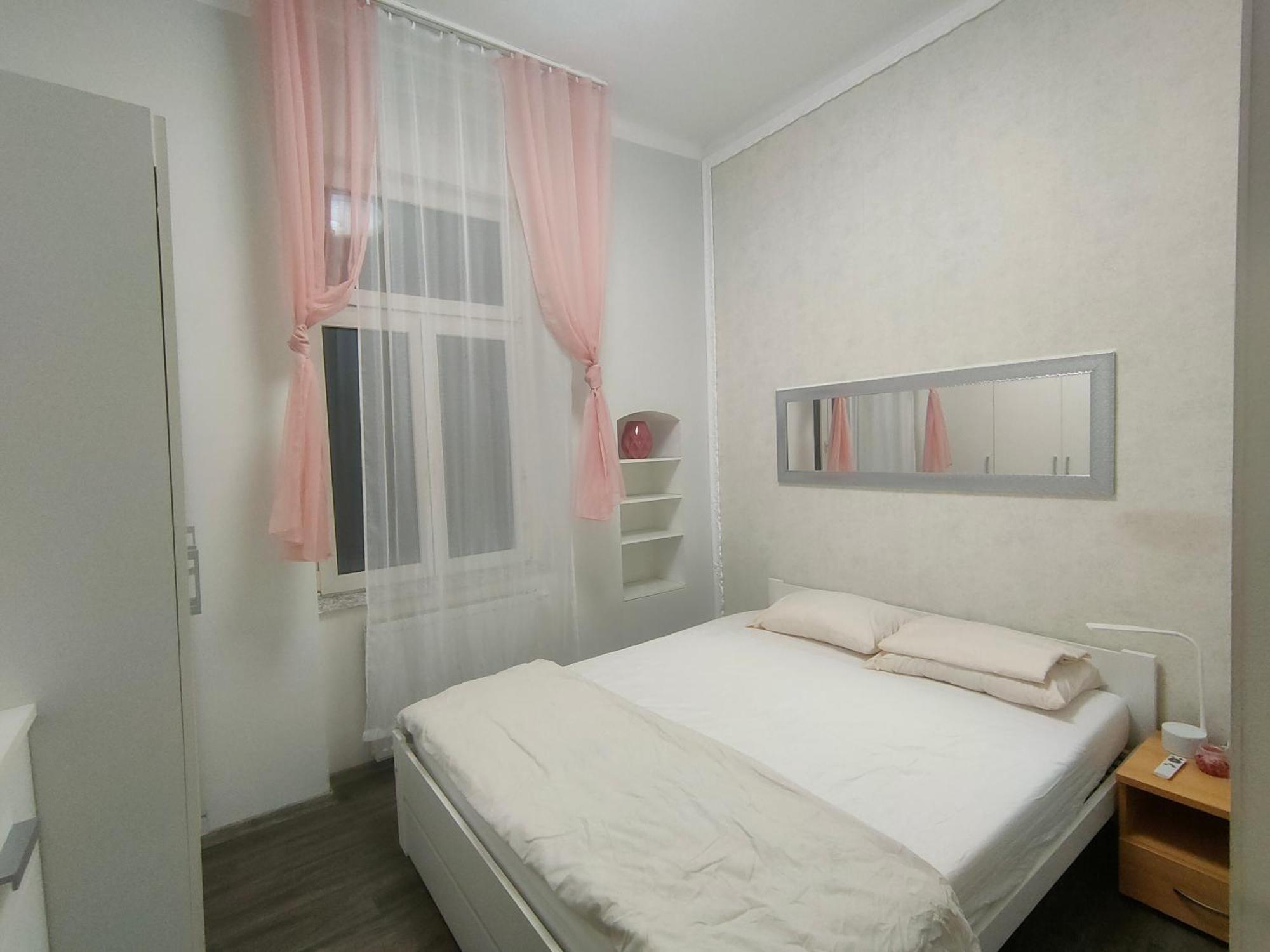 Family Apartment Kv Karlovy Vary Bagian luar foto